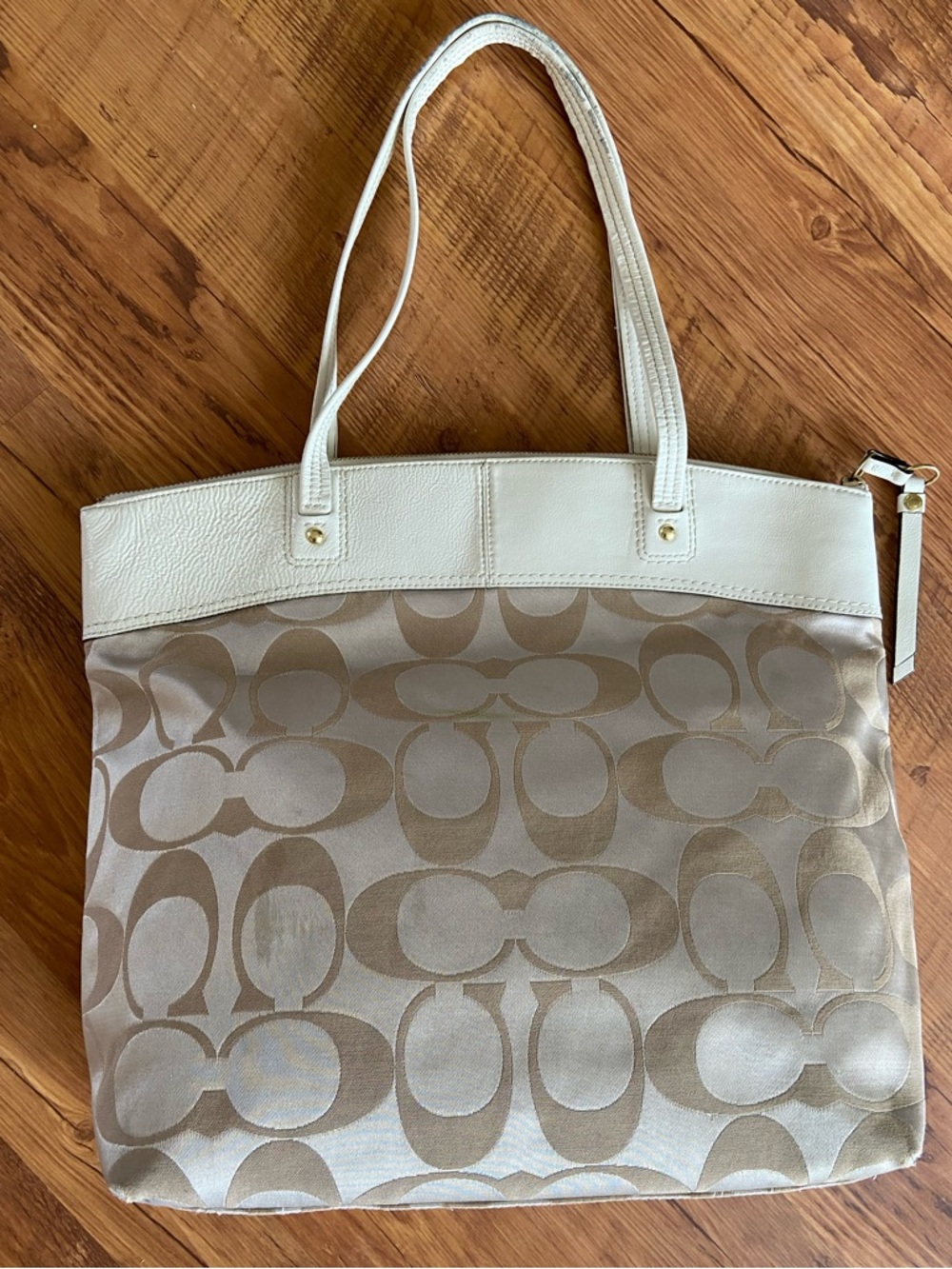 Coach Cream and Tan Laura Signature Tote Bag - Picture 7 of 11